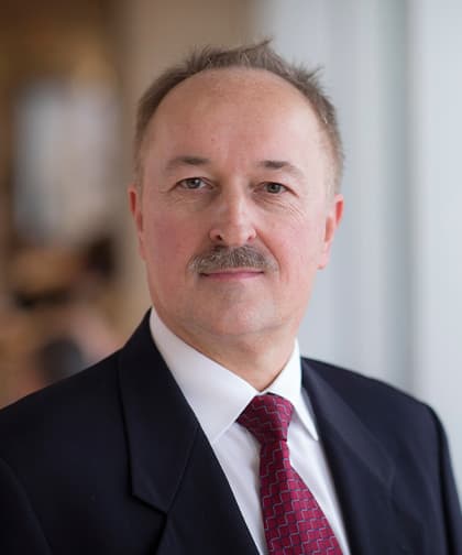 Photo of Peter Dicpinigaitis