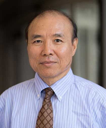 Photo of Qiang Liu