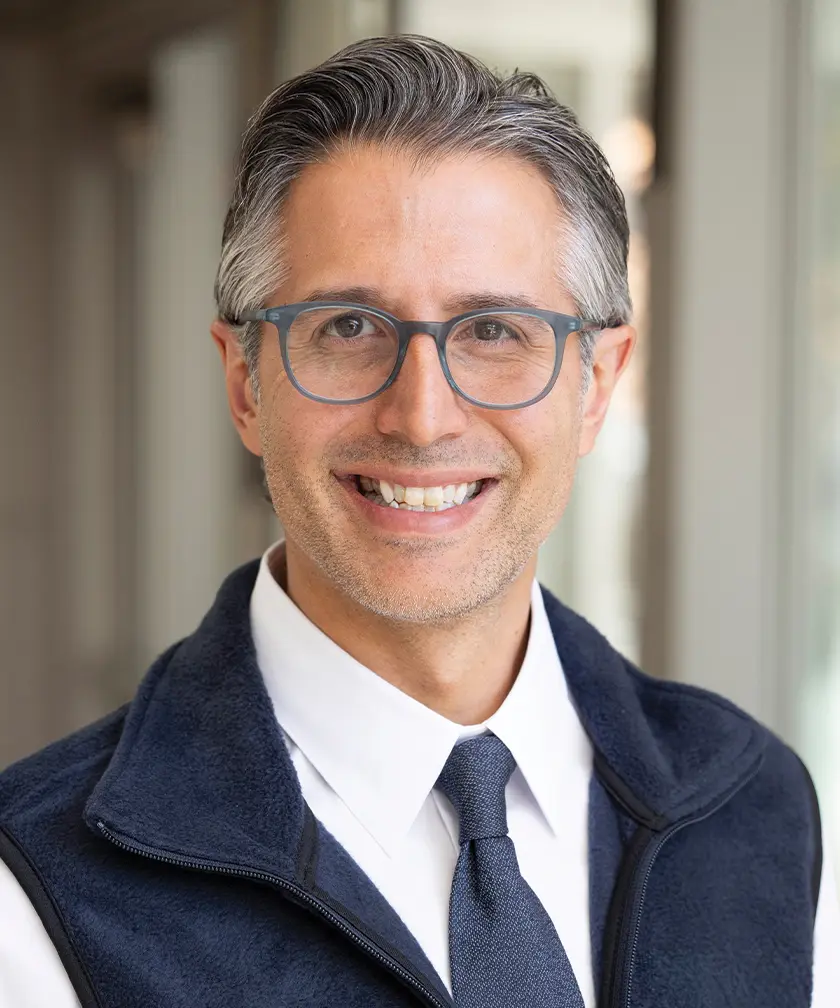 Photo of Ari L. Moskowitz