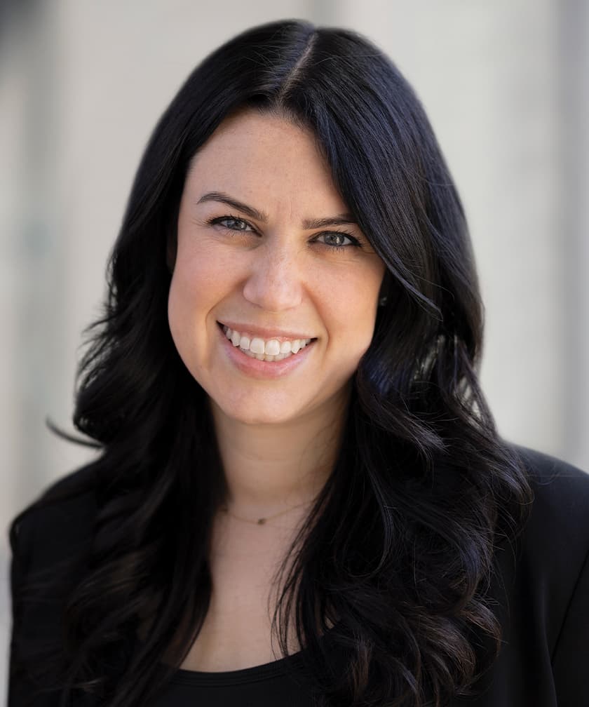 Photo of Lauren T. Roth